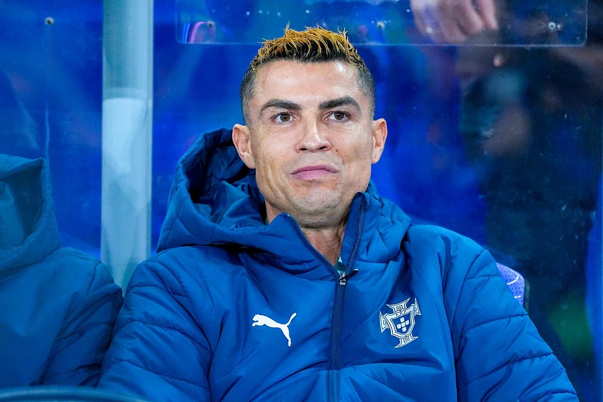 Portugal's forward #07 Cristiano Ronaldo sits on the bench ahead the UEFA Nations League Group A4 football match between Norway and Portugal in Oslo on September 27, 2026.
