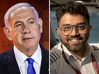 Israeli Prime Minister Benjamin Netanyahu and Captain Smit Machchhar 