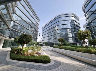 Dubai CommerCity describes itself as the region’s first free zone dedicated exclusively to digital commerce. It is jointly developed by DIEZ and Wasl Properties.