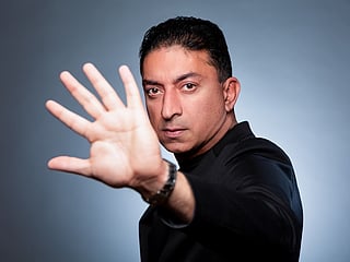 Sheeraz Hasan acquires Hollywood.SI, Bollywood.SI