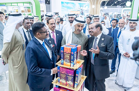 H.H. Sheikh Hamdan bin Mohamed bin Zayed Al Nahyan, Deputy Chairman of the Presidential Court for Special Affairs, during his visit to the Lulu stand at Global Food Week 2026 at ADNEC Centre Abu Dhabi. Yusuffali M.A., Chairman of Lulu Group, briefed His Highness on AWWAL and Lulu’s wider initiatives to promote UAE-grown and locally produced products and support the UAE’s food security priorities.