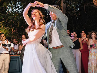 How couples can shine on their wedding day dance floor