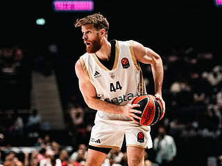 Dubai Basketball suffer first defeat of their seasonb 