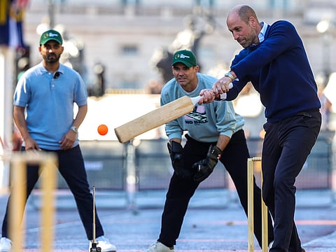 Prince Williams joins cricket stars for a street match