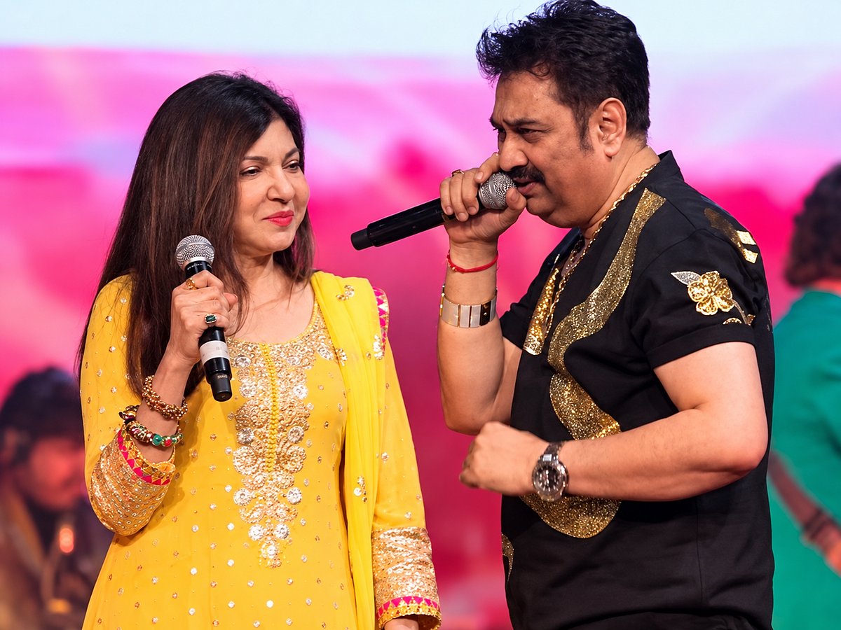 Veteran singers Alka Yagnik and Kumar Sanu 