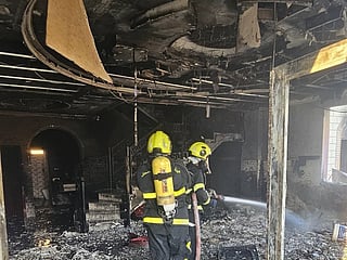 Emergency crews in South Al Batinah Governorate responded to the blaze, with the six injured taken to medical facilities for treatment.