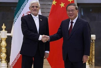 Iran’s Mohammad Reza Aref meets China’s Li Qiang in Dushanbe, where Beijing renewed its opposition to US sanctions on Iran.
