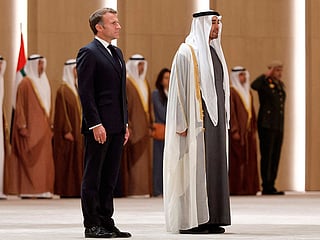 Sheikh Mohamed receives Macron in Abu Dhabi