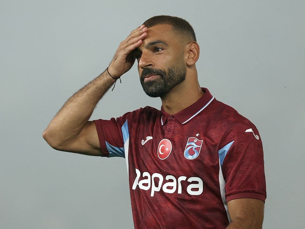 Trabzonspor's Egyptian forward Mohamed Salah gestures during his signing cerenomy at the Papara Park Stadium in Trabzon on August 6, 2026.
