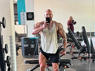 British bodybuilder British bodybuilder Mateusz Chmura, 33, tragically died after collapsing on stage during a national championship in Telford, England.