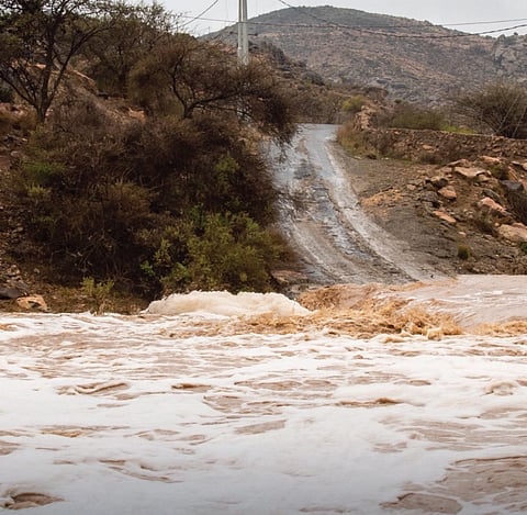 A boy was killed and another is still missing after flash floods swept away three children in Mecca, Saudi Arabia. Rescue teams continue their search for the missing child.