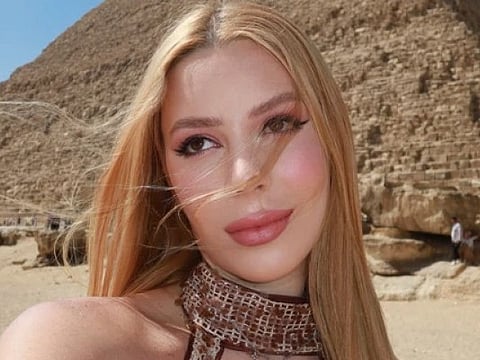 Brazilian influencer Mariana Alves, known online as Malévola, and her friend Bruna Mercatelli, were arrested in Alexandria after Egyptian authorities identified them in videos circulating on social media.