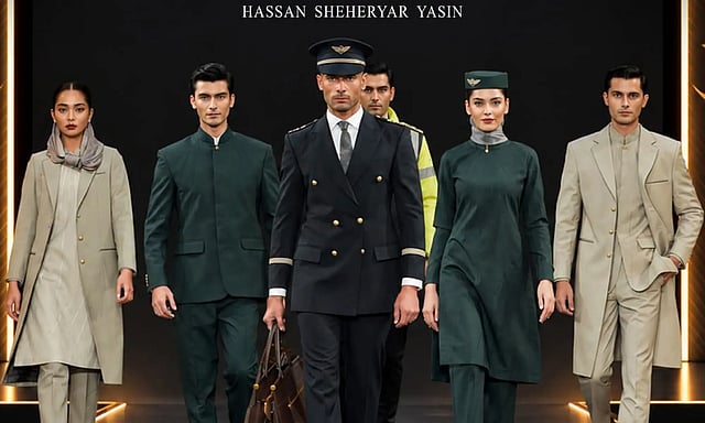 PIA, yeni tasarımcı üniformalarıyla ihtişamı geri getiriyor.