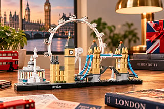 Explore London's iconic landmarks in miniature with this LEGO set, a creative gift for architecture lovers and travel enthusiasts.
