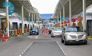 The “Absher Travel for Visitors” service, available through the Absher app, will become mandatory six months after its launch.