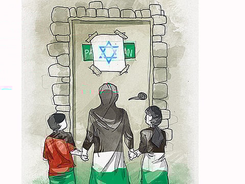 DWYNN RONALD V. TRA ZO/ Gulf News