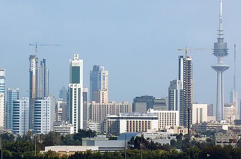 There are around 74,000 workers on government contracts that have expired visas and are yet to be amended.