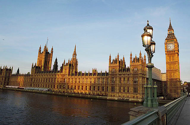 1.1413652-3725623592