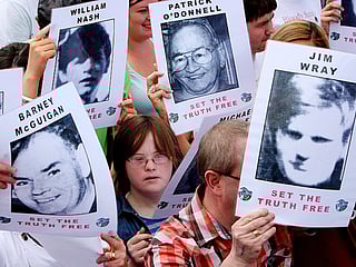 Bloody Sunday killings unjustified: Cameron 
