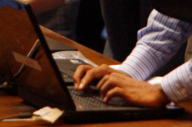 1.1025176-2637109418