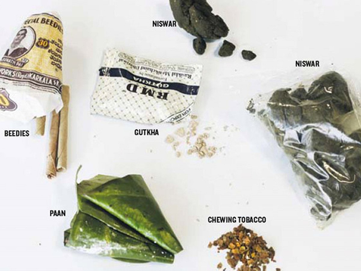 Groceries sell banned tobacco products