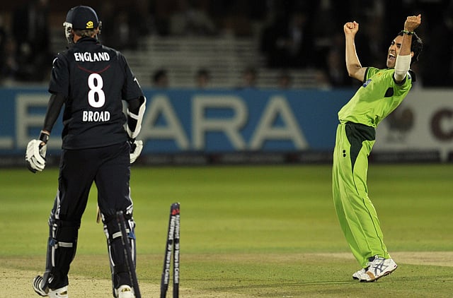 1.1572831-2521766044