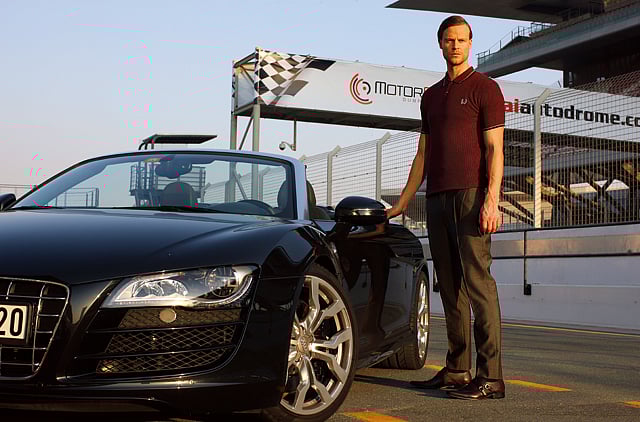 1.1562930-1881142475