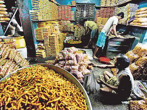 Watch the bill! India's foodstuffs prices have been inching up, as key producing states bear the brunt of unseasonal rains and lost crops. 