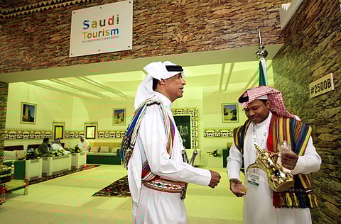 Saudi Arabia’s Red Sea Development Co. plans to close on a 14-billion riyal ($3.7 billion) loan from five domestic banks by the end of the year.