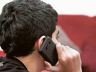 33 arrested over phone scam in UAE