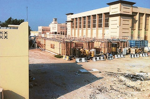 Peers Bailiff/Gulf News reader 