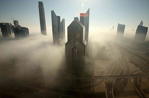 Fog descends over Dubai skyline 