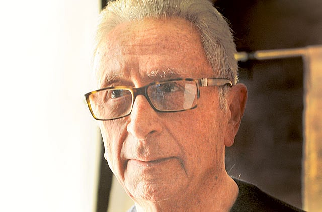 1.1083092-2015932999