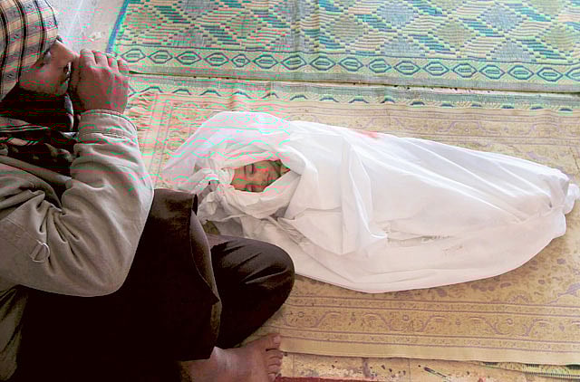 1.1106496-3105258103