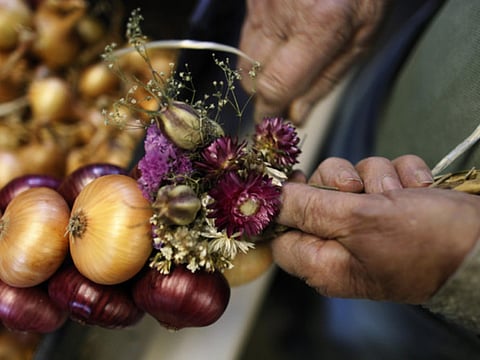 Indians cry foul over soaring onion prices