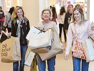 US economy shrinks at 4.8 per cent pace, signaling start of recession