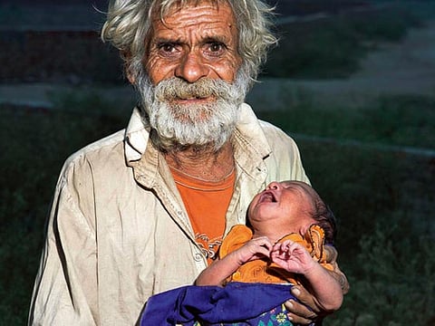 Cover Asia Press/ Shariq Allaqaband