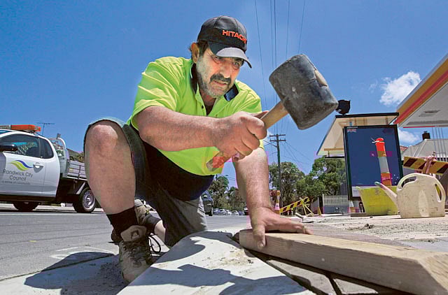 1.1121522-2589671981