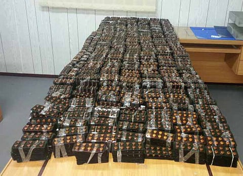 Oman citizens foil drug smuggling attempt