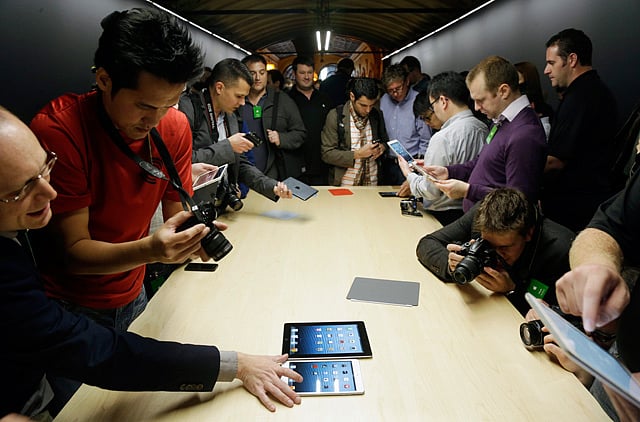 1.1124075-3575352384