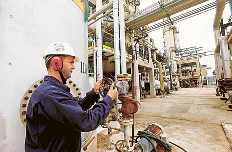 Libya’s biggest oil field began to halt production after armed forces shut down a pipeline.