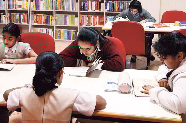 1.1012952-3722596206