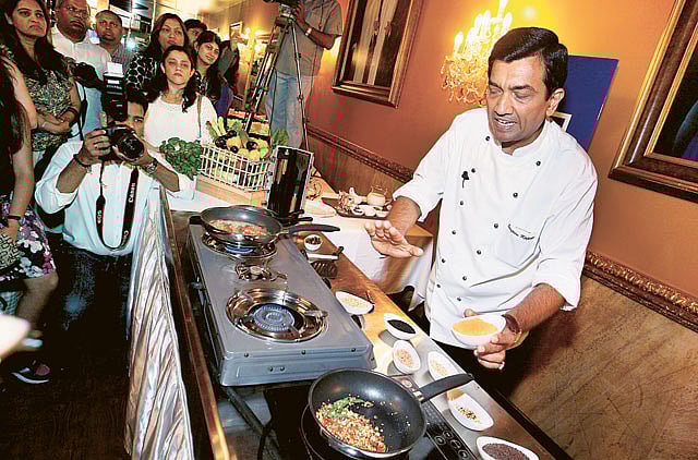 1.1027697-1054015669