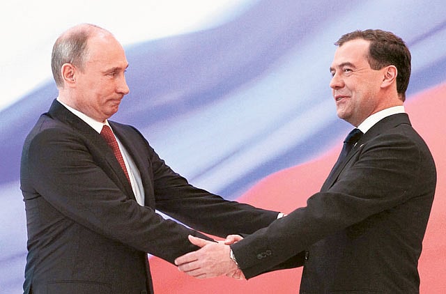 1.1021945-3165119824