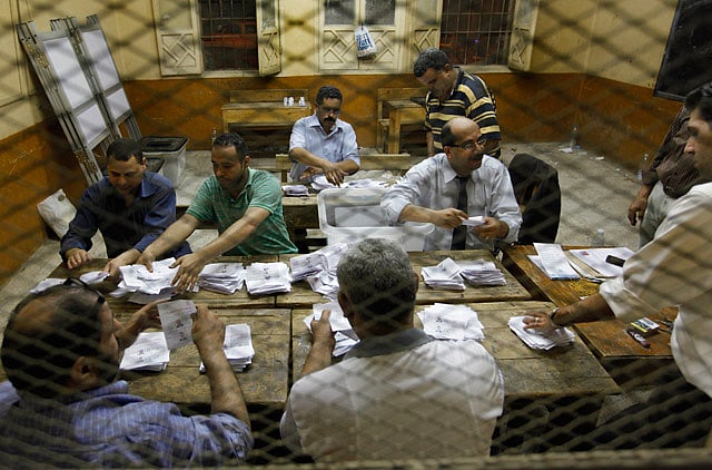 1.1037052-2904013863