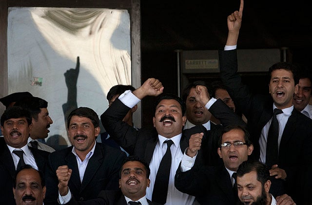 1.1038006-3580678853