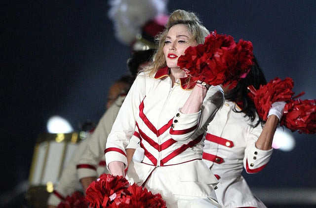 1.1081086-2973696321