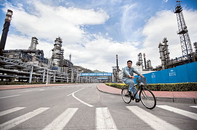 1.2047779-2132603793