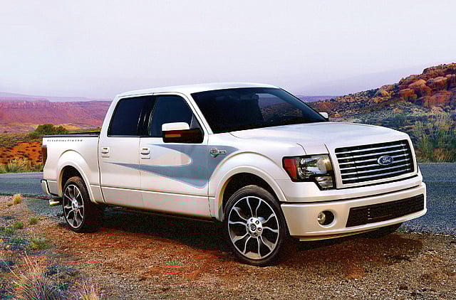 1.1032465-2700567308