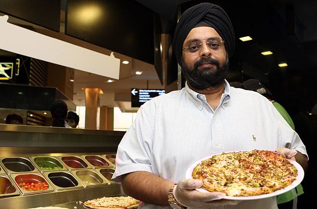 1.1032172-2811258973